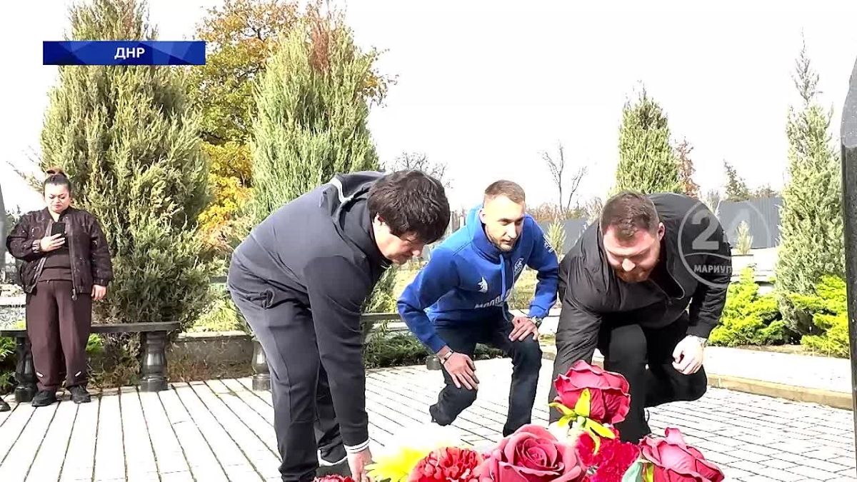 Он был из тех, кто сражался за свободу Донбасса! В Донецке почтили память Арсена Павлова, легендарного комбата «Спарты»