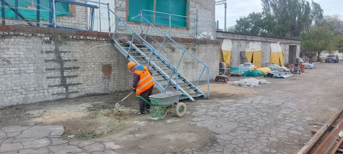 В Мариуполе при поддержке Петербурга продолжается ремонт зданий ГИМС В Мариуполе при поддержке Петербурга продолжается ремонт зданий ГИМС
