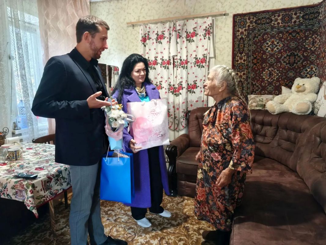 Человек-эпоха рядом с нами:поздравляем Нину Григорьевну Матюшик с юбилеем! Человек-эпоха рядом с нами:поздравляем Нину Григорьевну Матюшик с юбилеем!