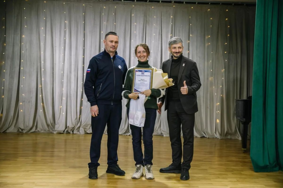 Более 1500 жителей Мариуполя поучаствовали в проекте «Народный тренер» Более 1500 жителей Мариуполя поучаствовали в проекте «Народный тренер»